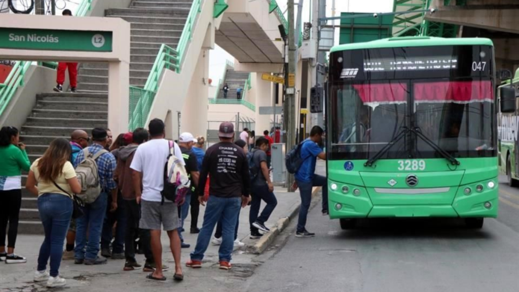 Exigen Caintra y Canaco Monterrey mejoras antes de subir tarifas de transporte.