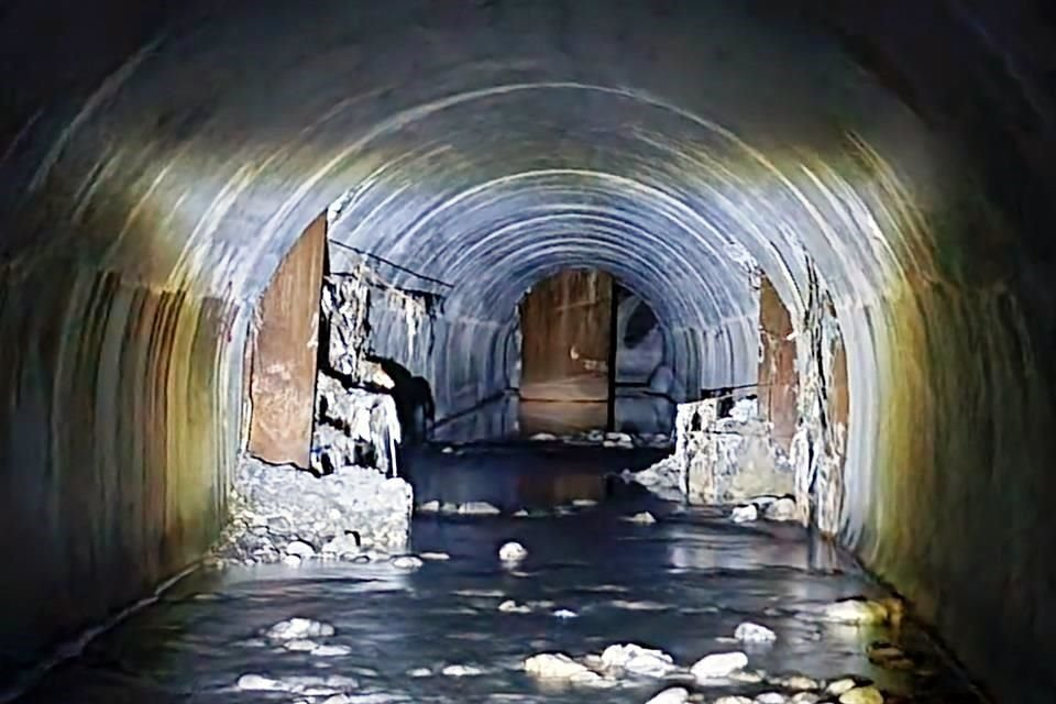 Obra Del Metro En Drenaje Pluvial Provoca Inundaciones En Nuevo León