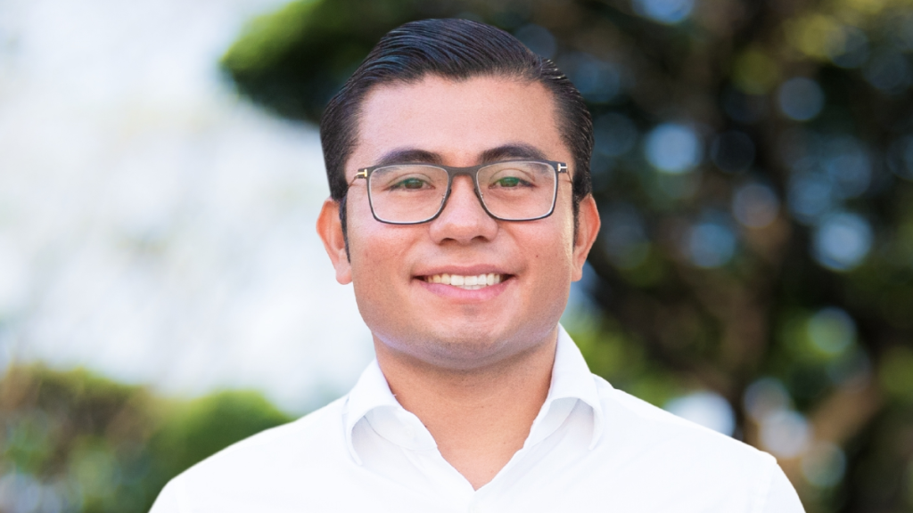 contratos-de-Samuel-Hugo-Quintanilla-Félix-Arratia