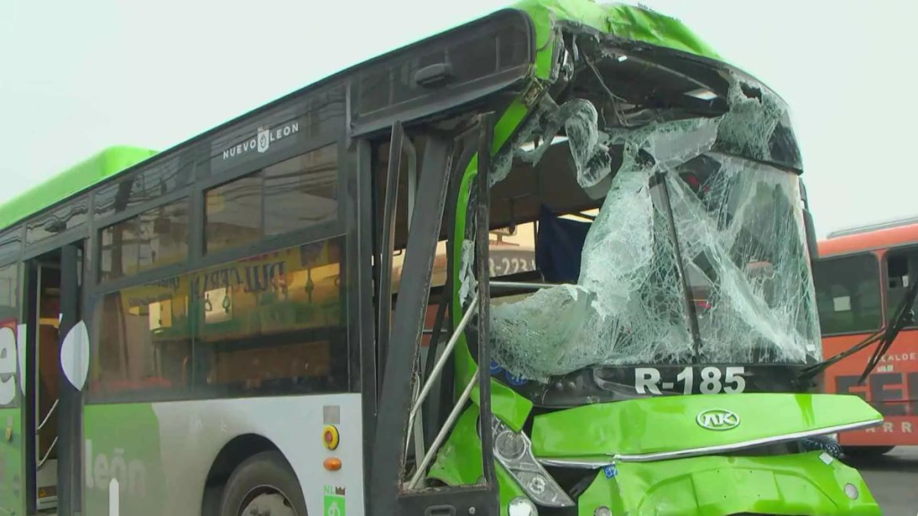 camiones-más-caros-Escobedo-Nuevo-León-transporte-público