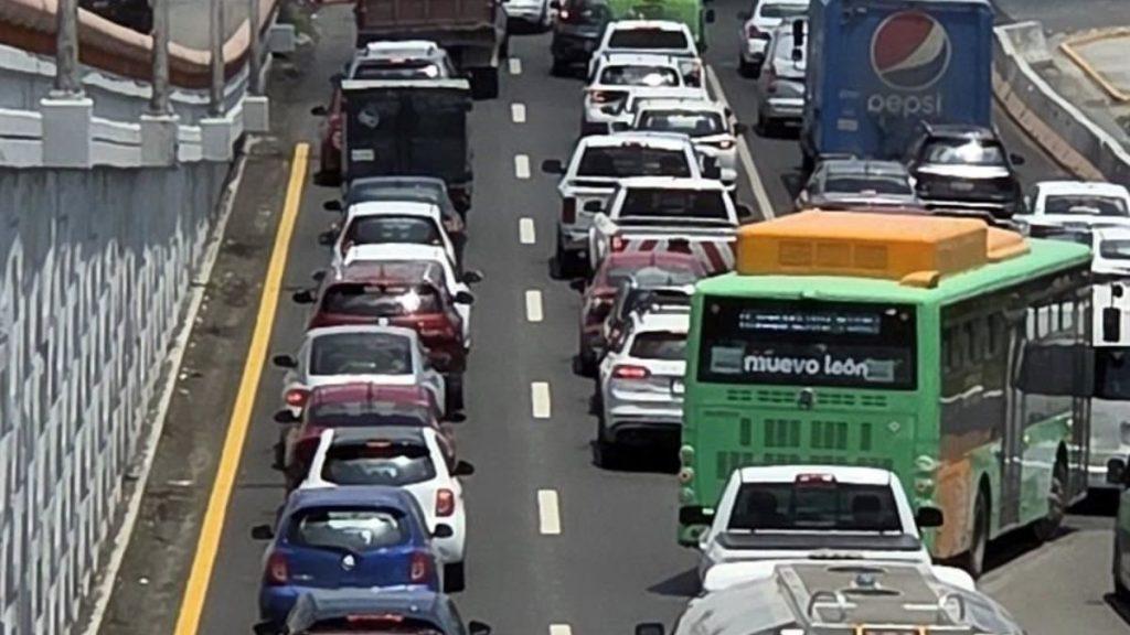 trafico-hacia-el-aeropuerto