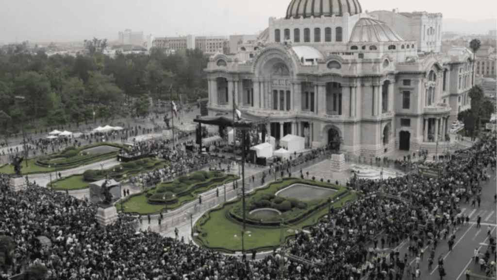 concierto de juan gabriel en Bellas Artes llamado Juan Gabriel Mi Primer Bellas Artes