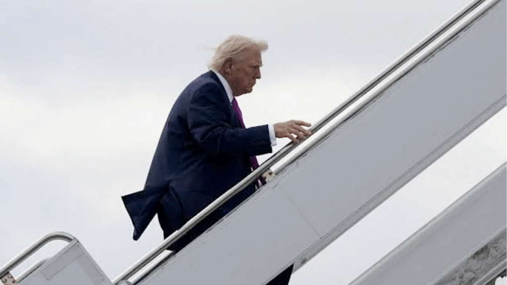 Trump engañó a control aéreo ante amenaza de muerte de Irán